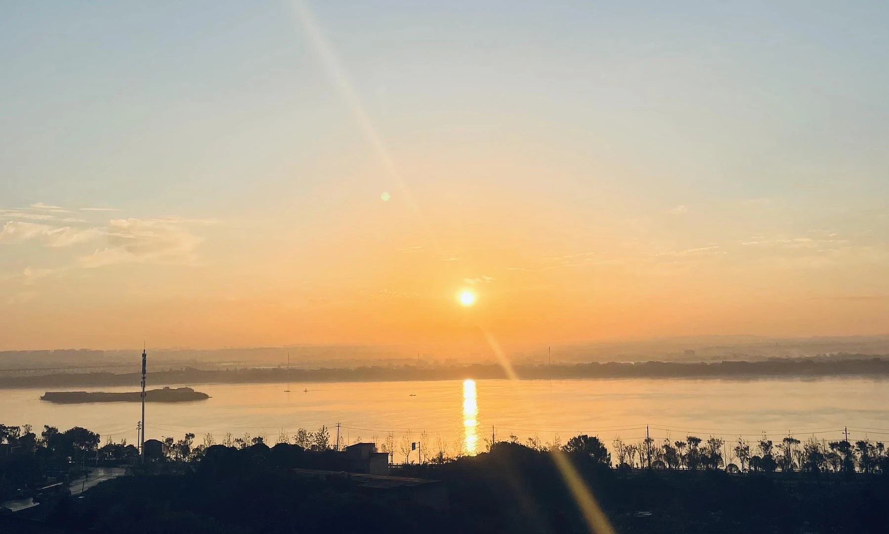 起床嘘嘘看了个日出🌅 - 图1