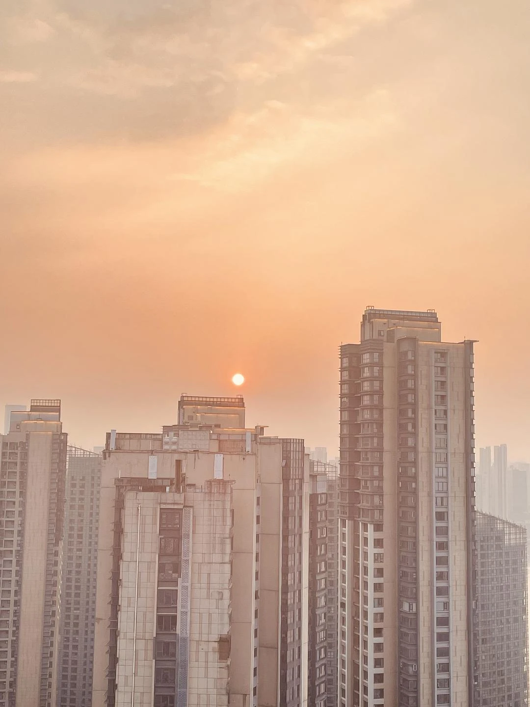 明天会不会是一个大晴天？ - 图1