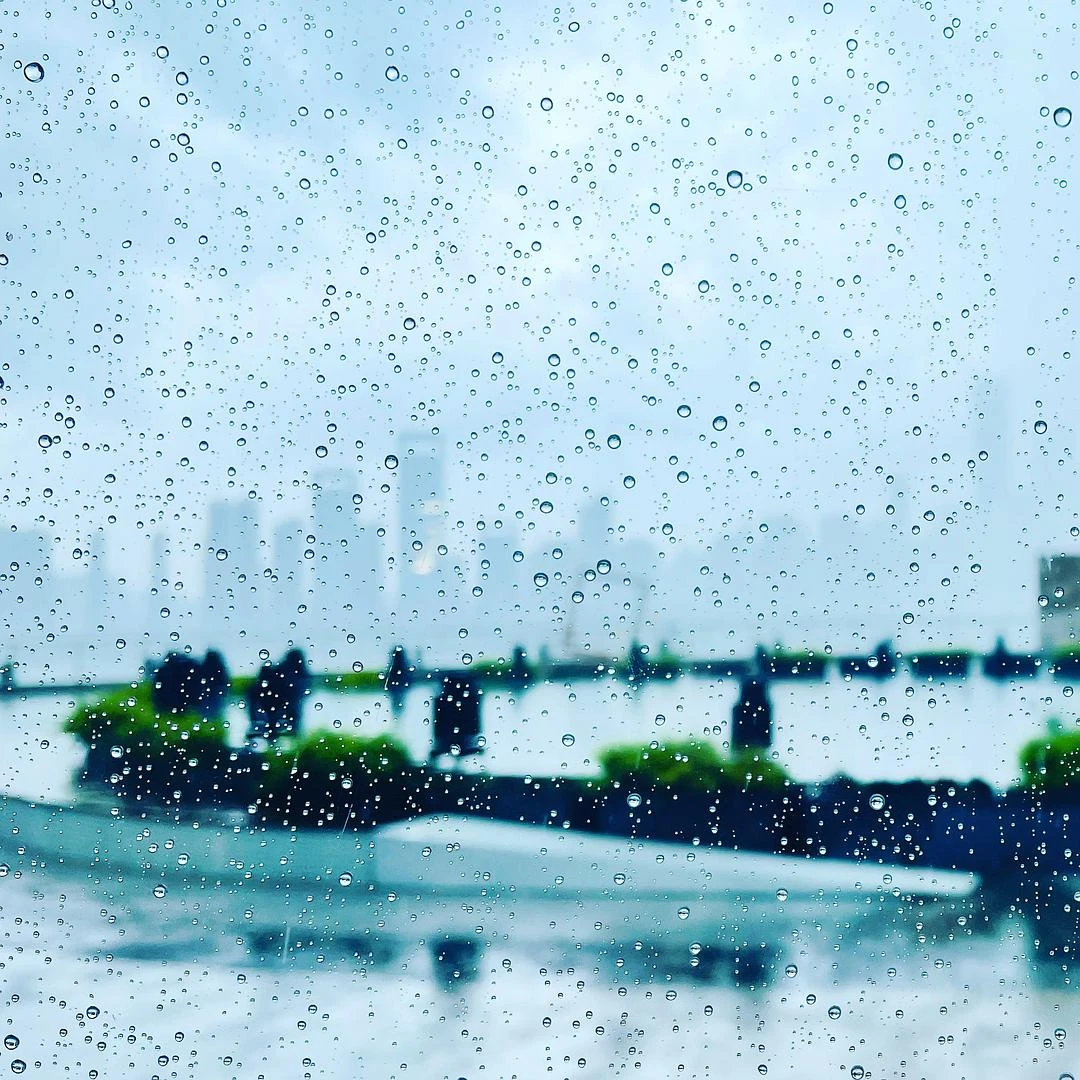 天天落雨也够烦人的🤮 - 图1