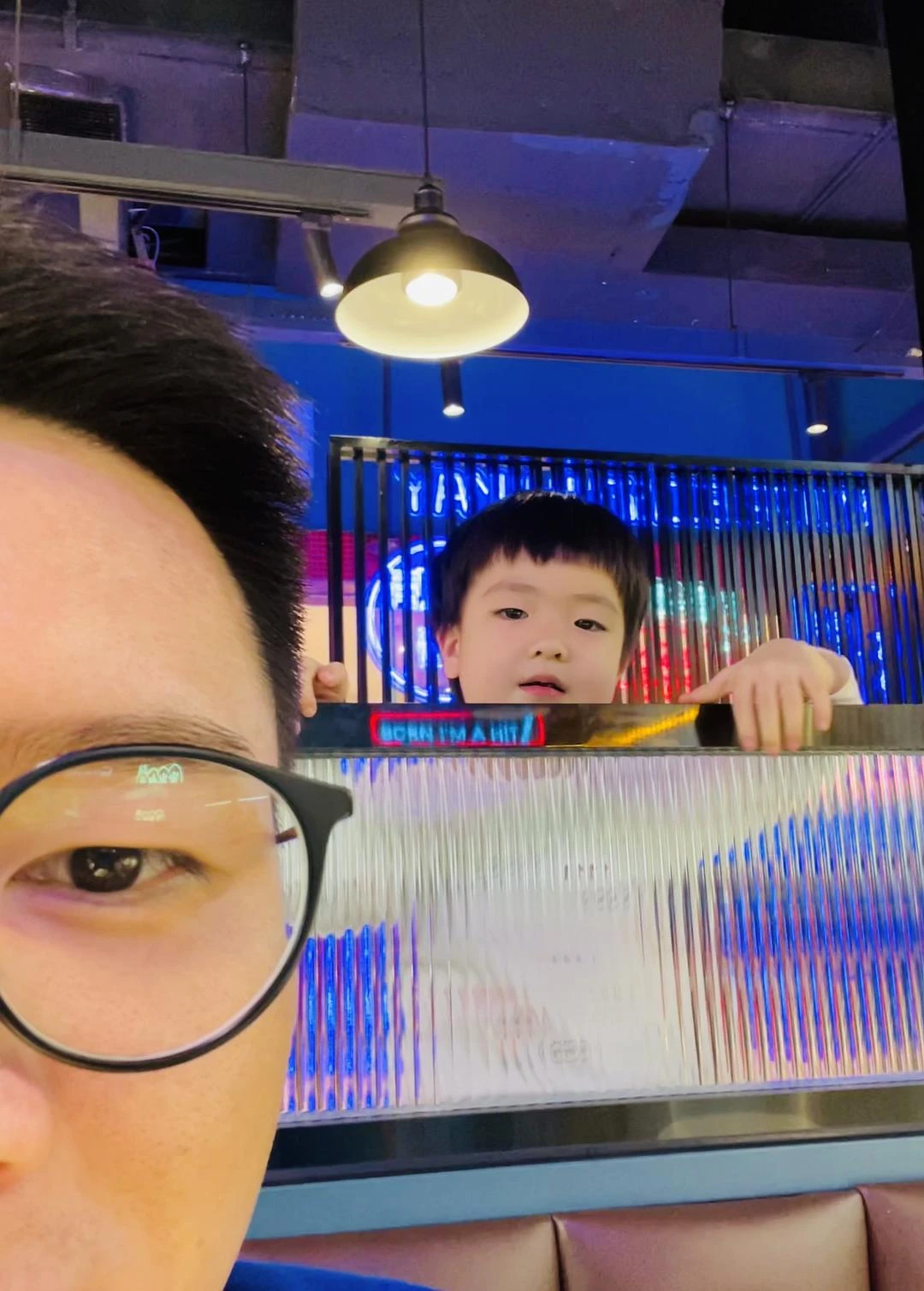 小屁孩：就喜欢你看不惯我又干不掉我的样子 - 图2