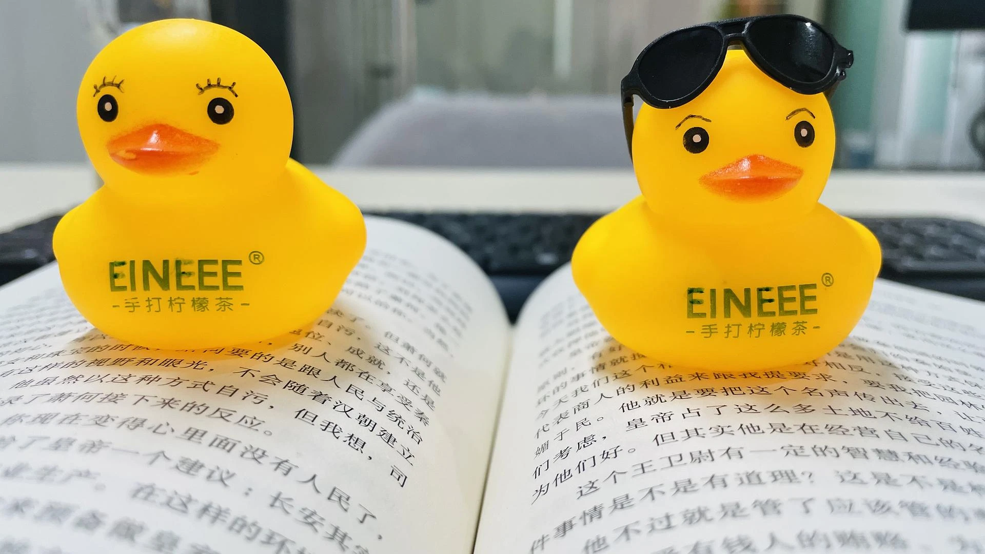两只小黄鸭🐥 - 图1