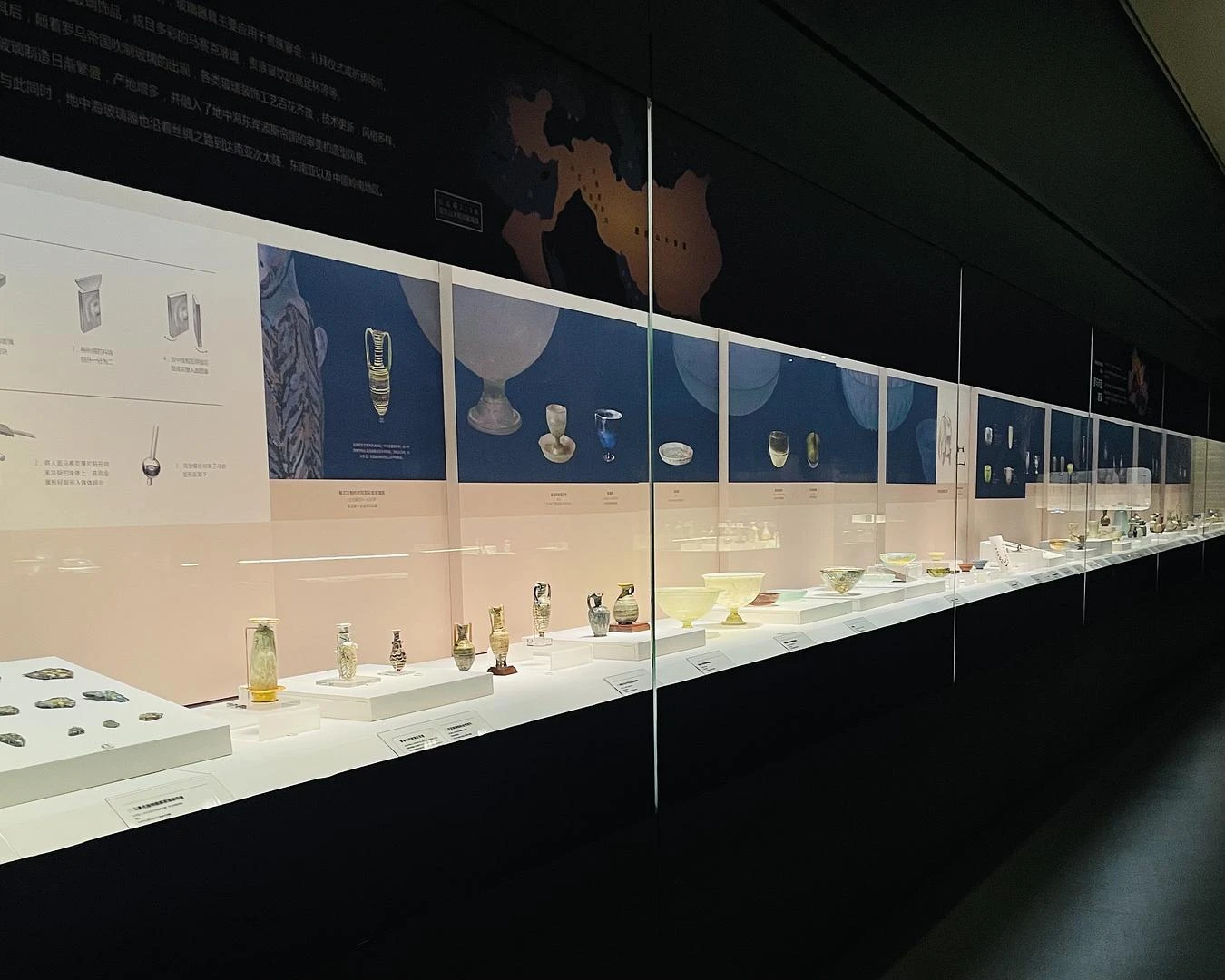 砂与火之歌——丝路玻璃文化展 - 图9