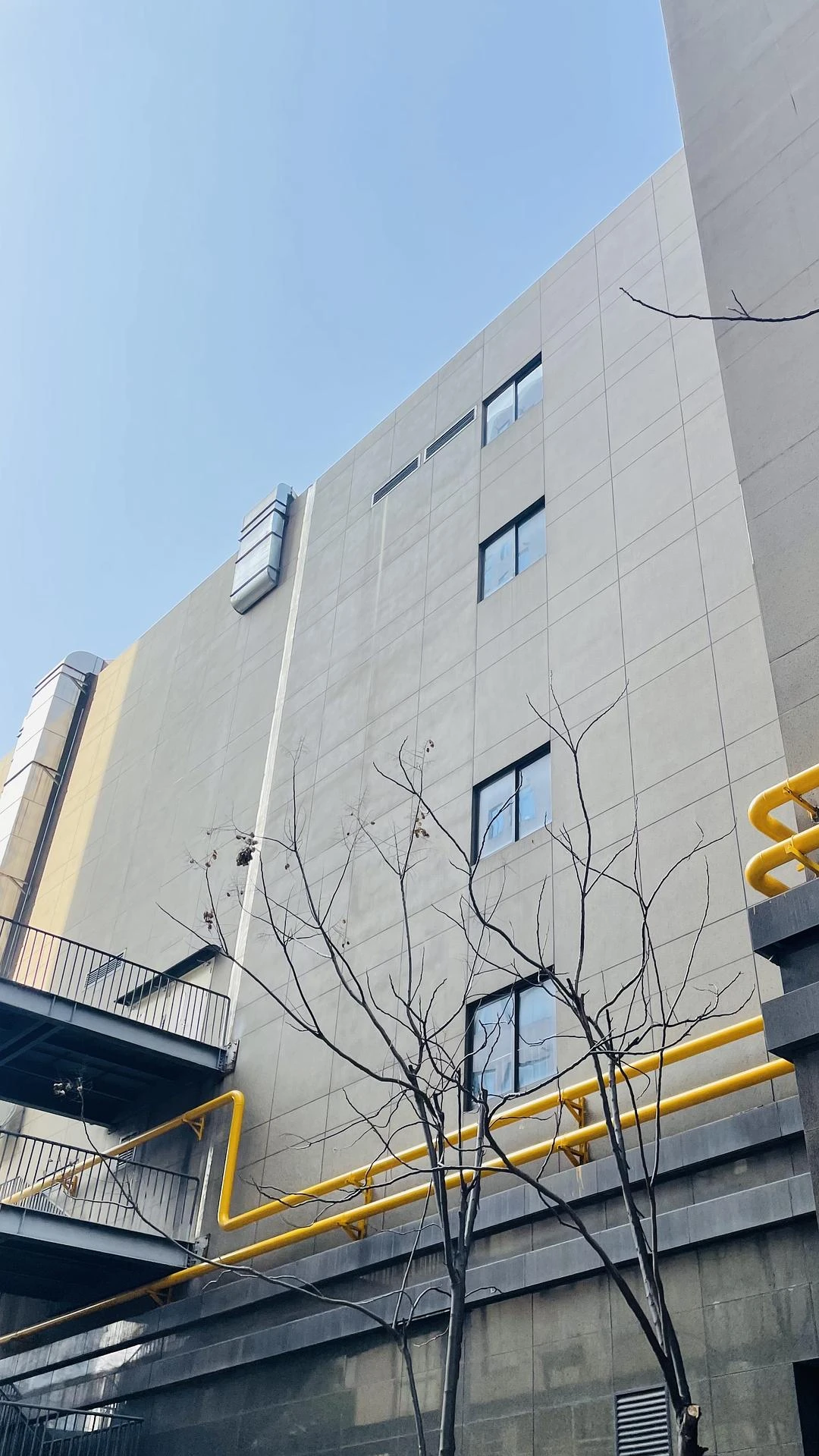 喜欢这座城市人少的时候 - 图1