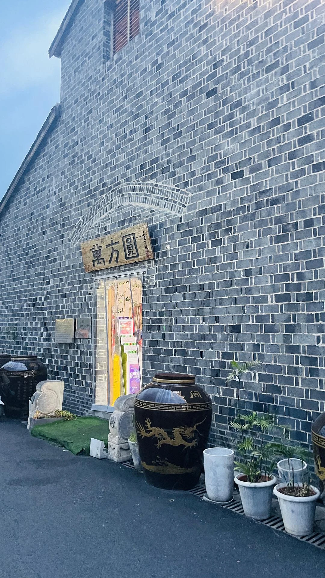 当去到一座陌生的城市游玩，我一般会探索这几个地方 - 图2