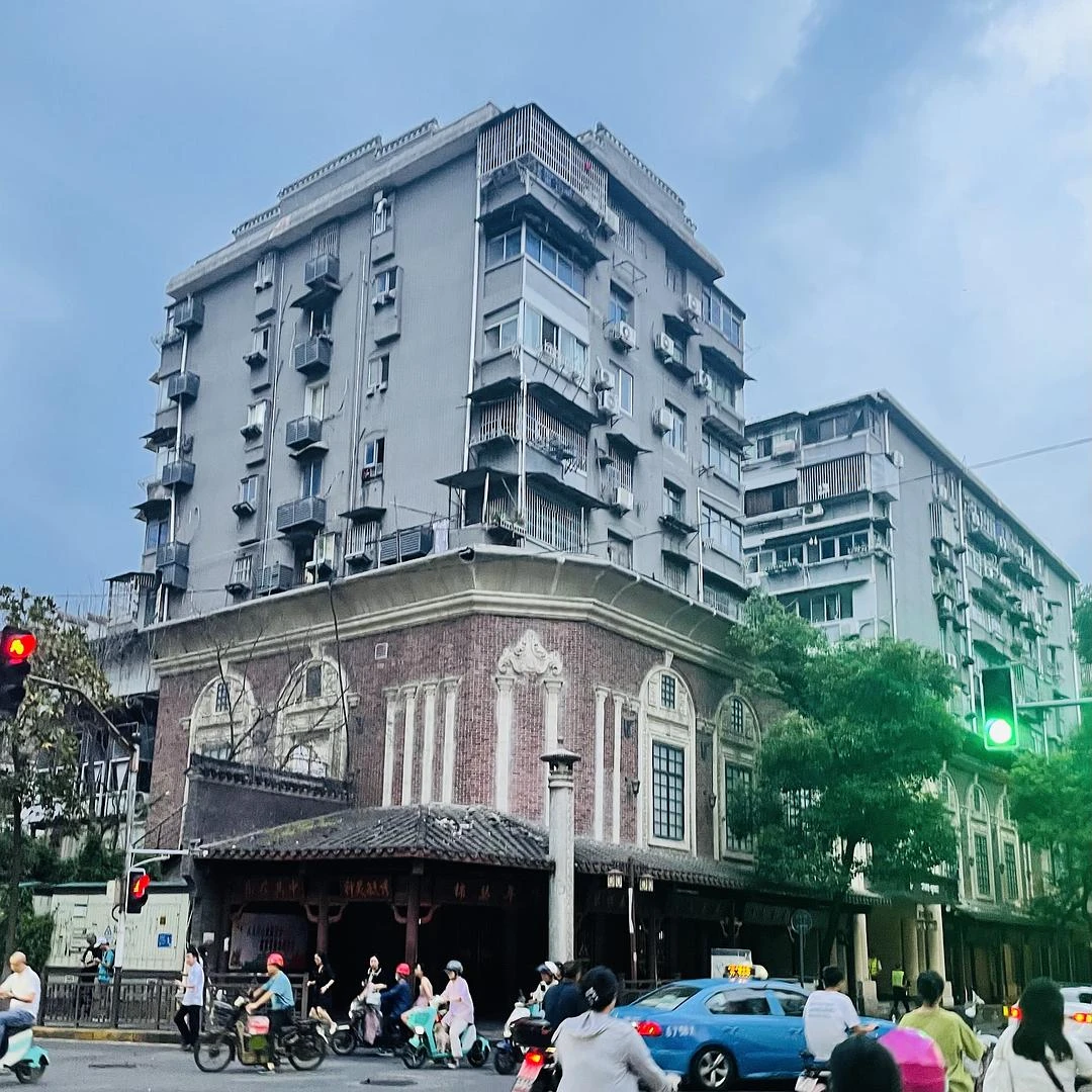 当去到一座陌生的城市游玩，我一般会探索这几个地方 - 图4