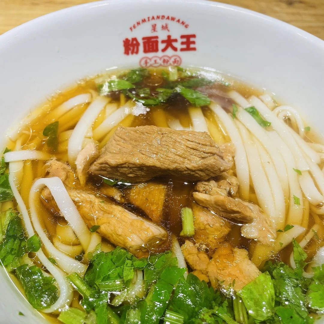 这哪是肉丝儿粉
明明是肉块儿粉 - 图1