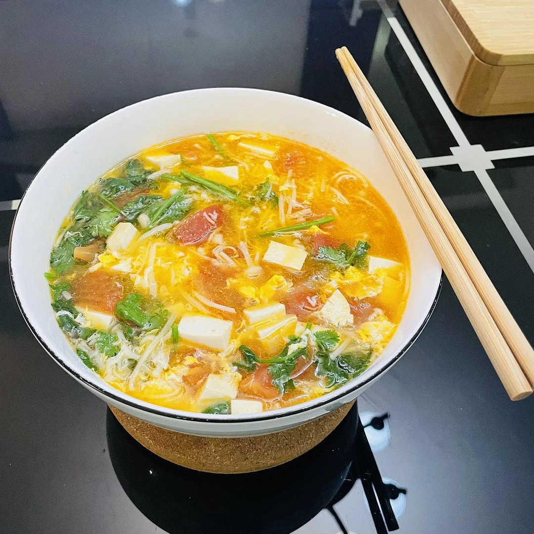 看在我浪费了半盒金针菇、大半盒豆腐的情况下，这碗 - 图1