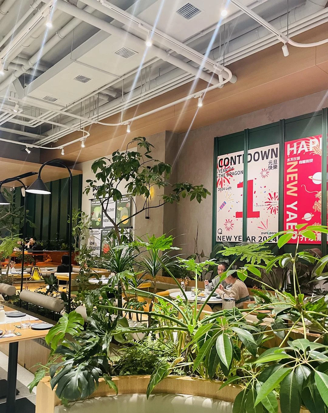 河西这家餐厅菜品和服务都还不错，但老是要我点评就 - 图1