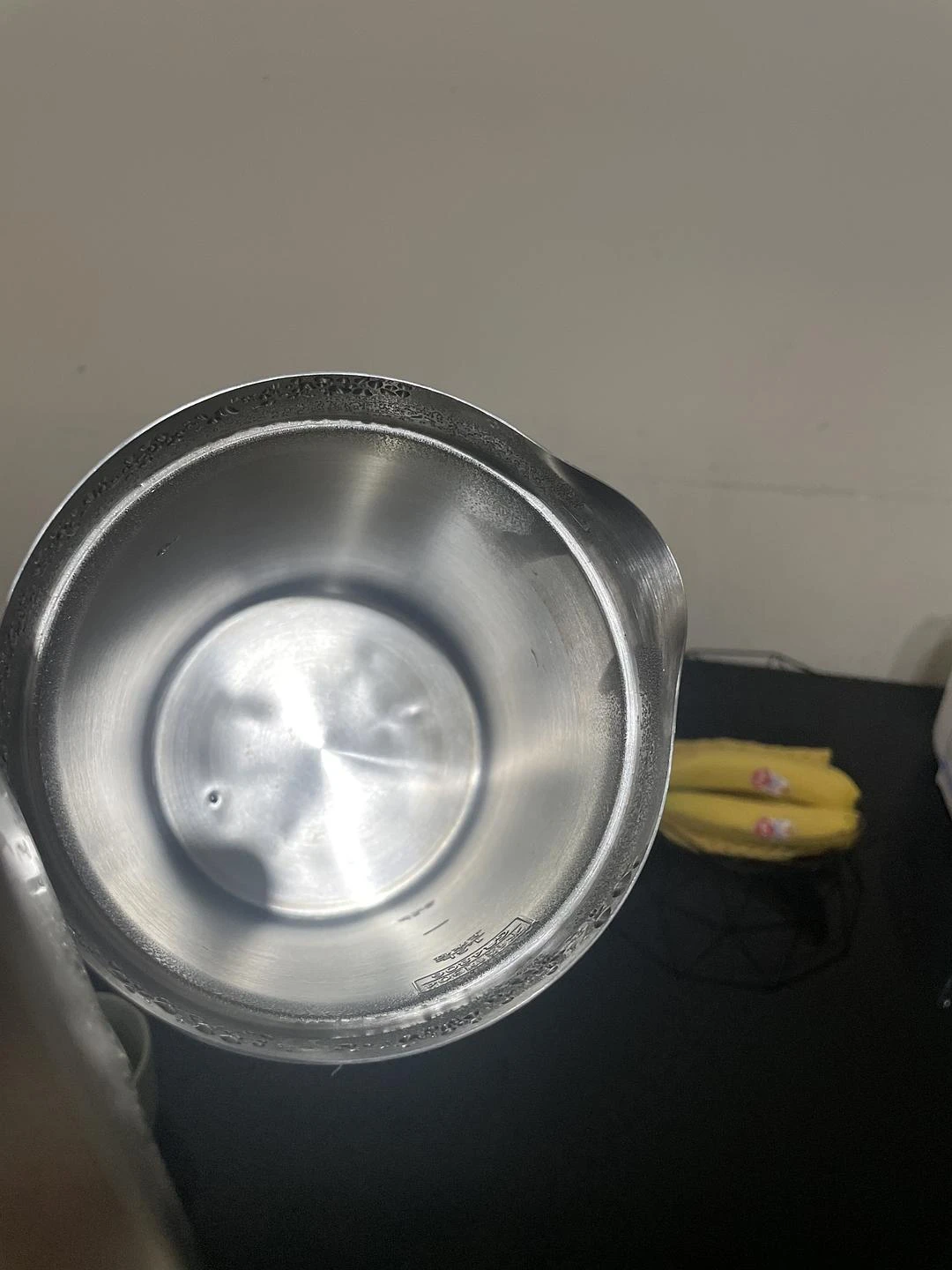 经过实践，半个柠檬切片加水烧开，放置一天，烧水壶 - 图2