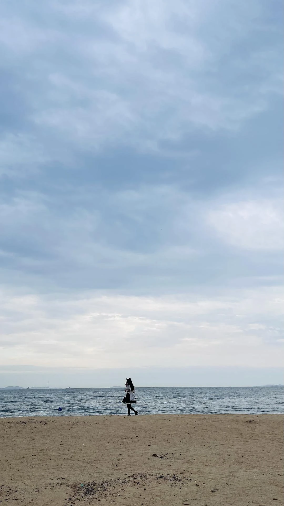 又回到海边散步了🚶
下一站想去潮汕
#
在海边 - 图3