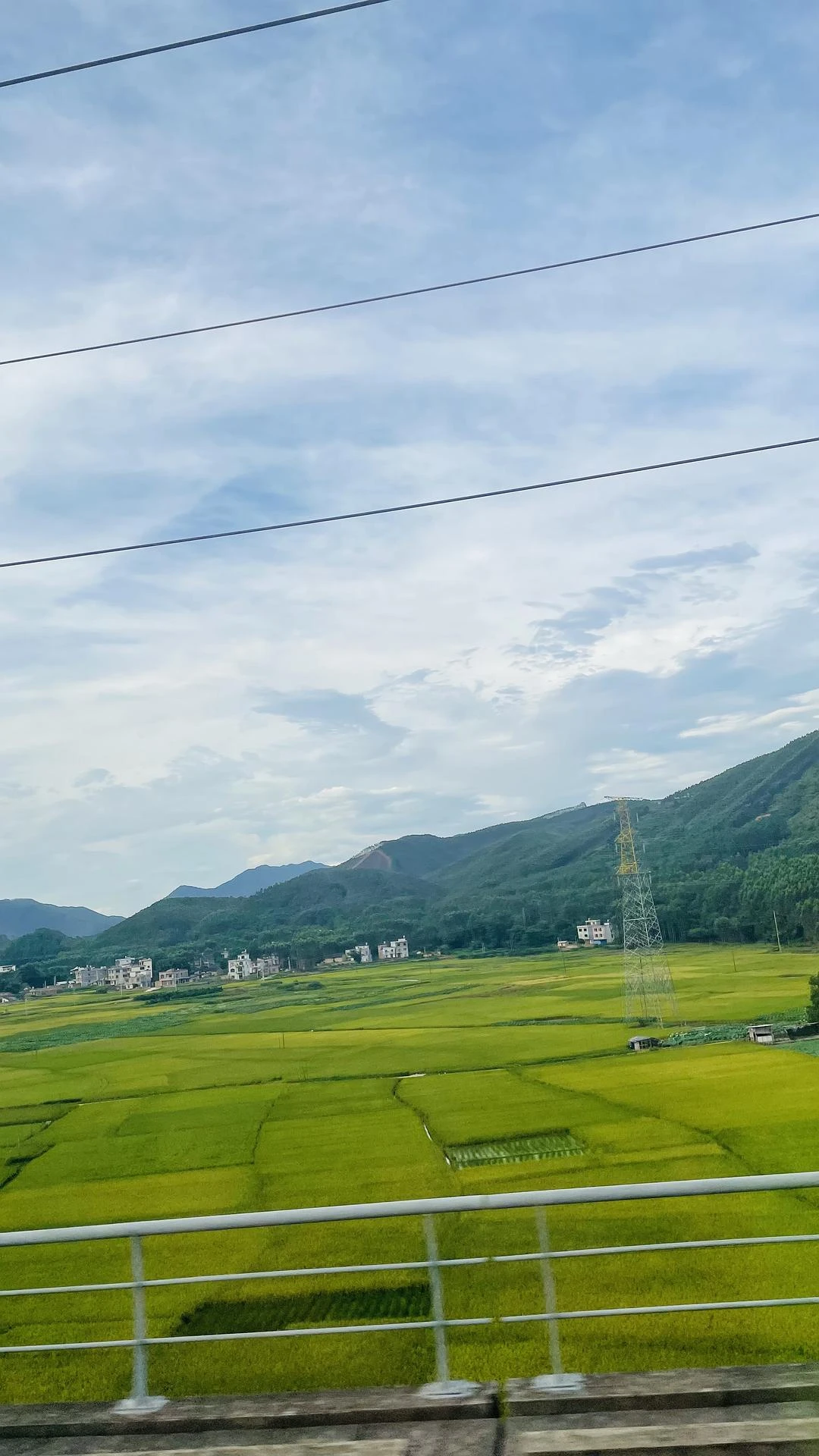 广西境内的山就已经很好看了 - 图1