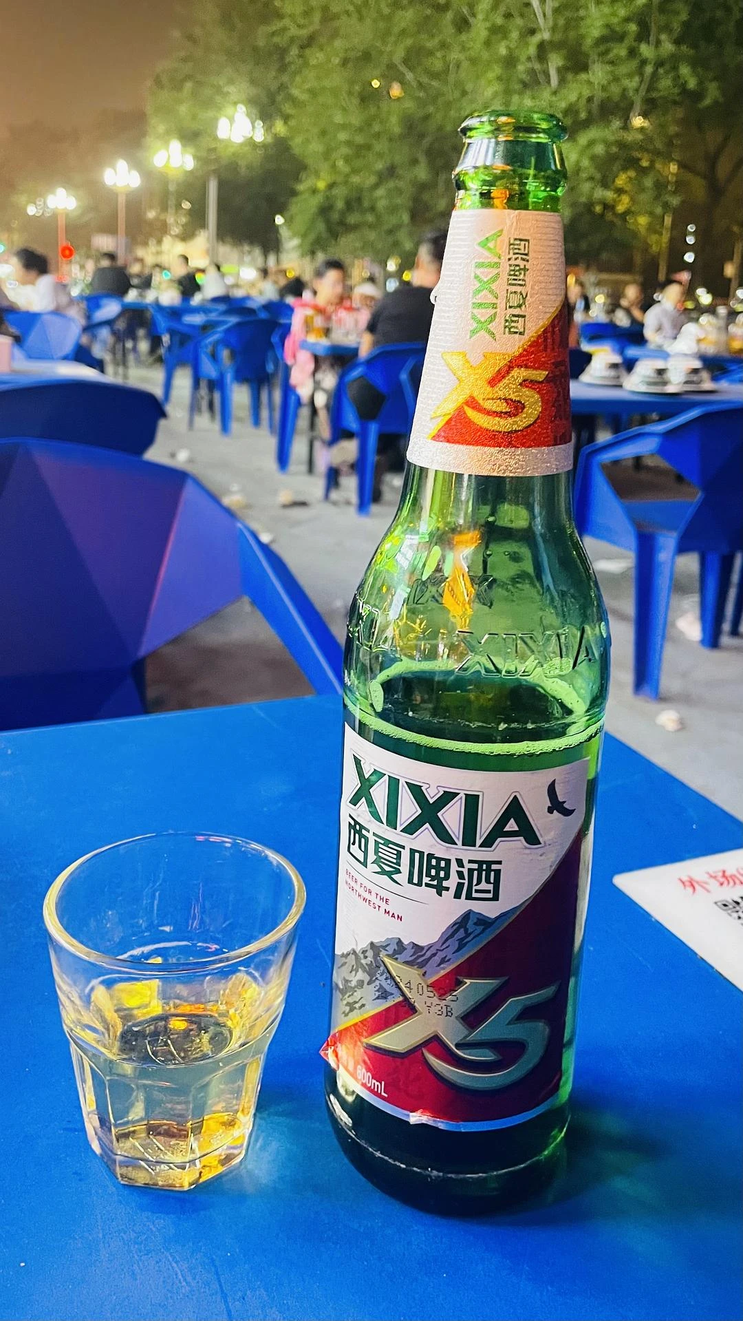 在沙尘暴下吃顿小烧烤 - 图1