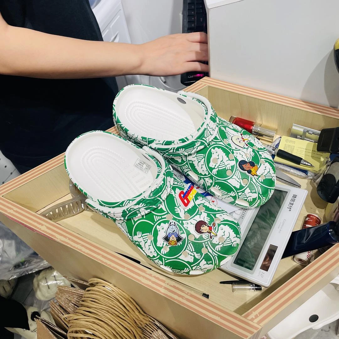 一入洞门就被crocs割韭菜 - 图1
