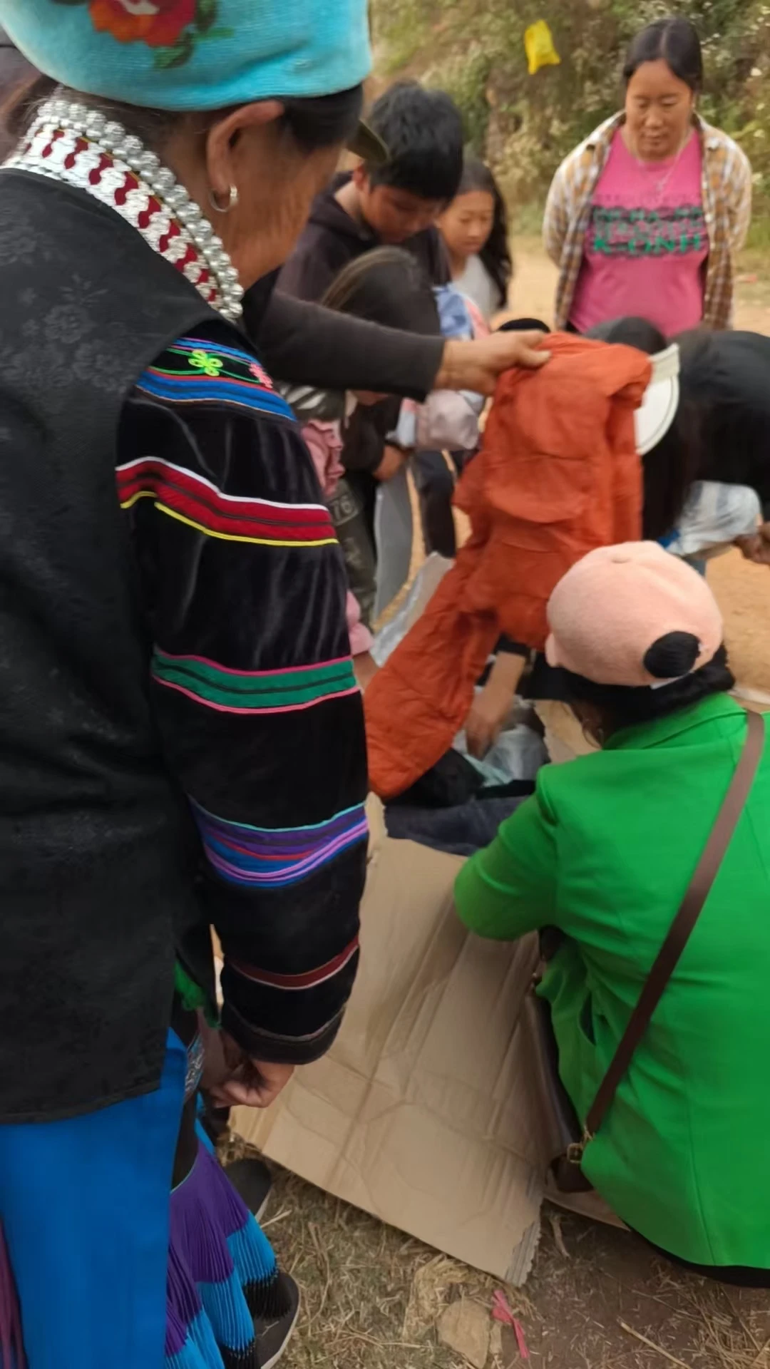 前几天捐的衣服，今天收到了反馈，送到了真正需要的 - 图3