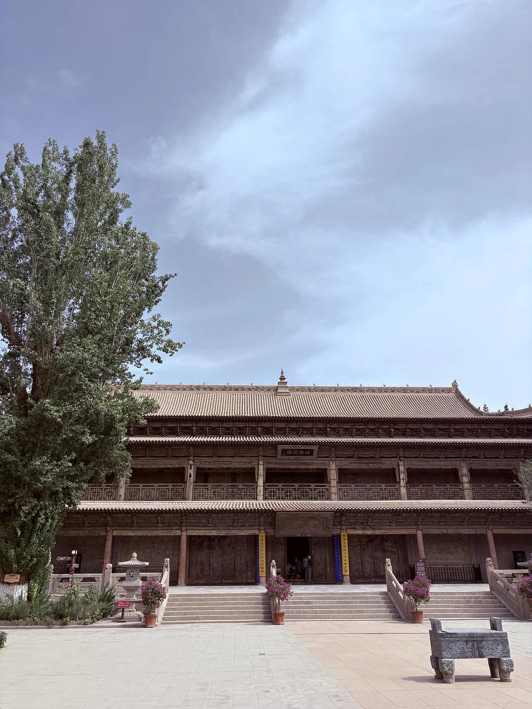 遁入空门，阿弥陀佛 - 图1