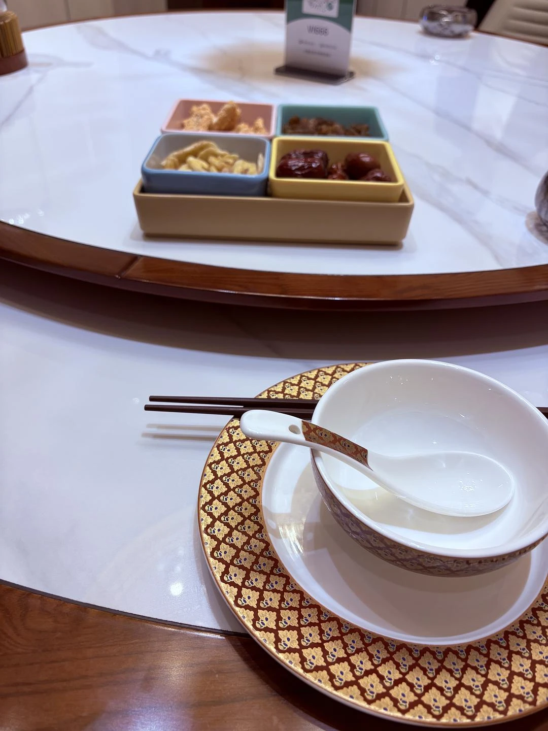 唉！要跟长辈一起吃晚饭，心里很慌！ - 图1