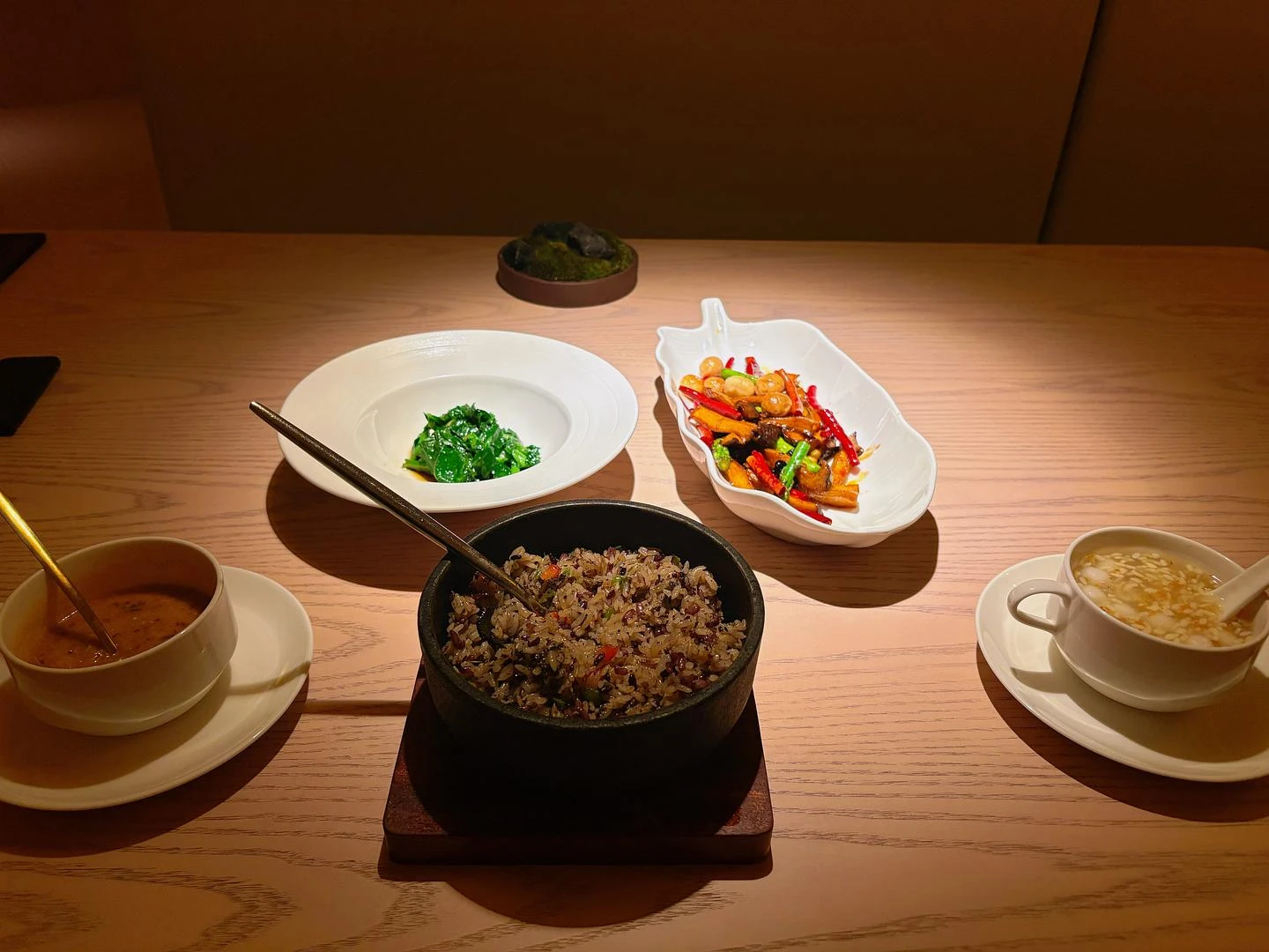 黑松露红小扁豆浓汤 x1份
黑松露炒饭 x1份 - 图1