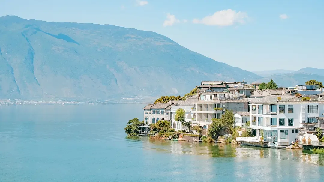 洱海湖畔的水岸住宅